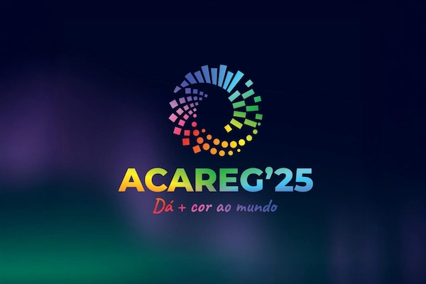Logótipo do ACAREG 2025, com o mote Dá mais cor ao mundo